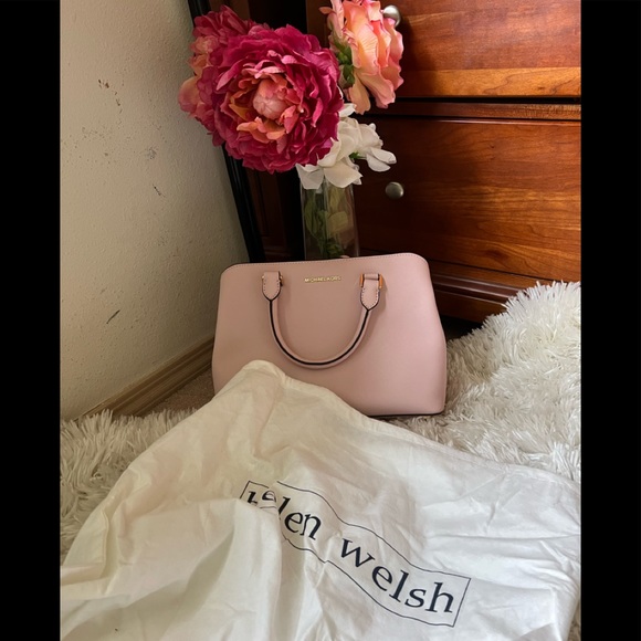 Authentic Michael Kors Adele large satchel - Picture 5 of 8